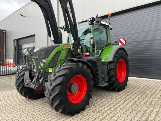 Fendt 720 S4 PROFI PLUS - Tracteur agricole: photos 3 Fendt 720 S4 PROFI PLUS - Tracteur agricole: photos 3