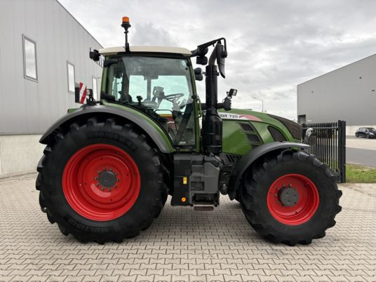Fendt 720 VARIO S4 POWER - Tracteur agricole: photos 2 Fendt 720 VARIO S4 POWER - Tracteur agricole: photos 2