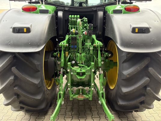 John Deere 6r215 - Tracteur agricole: photos 5 John Deere 6r215 - Tracteur agricole: photos 5