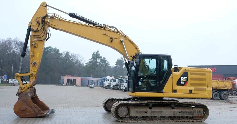 Caterpillar 320 2D ADVANSE JAPAN MODEL 2020R - Pelle sur chenille: photos 1 Caterpillar 320 2D ADVANSE JAPAN MODEL 2020R - Pelle sur chenille: photos 1