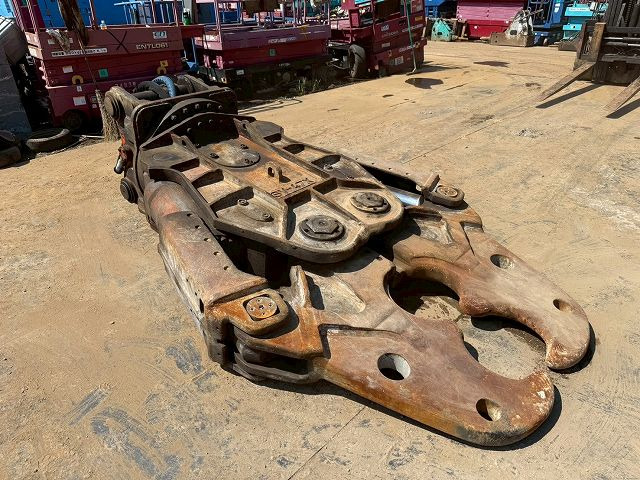 NPK SV-47X - Cisaille de démolition: photos 5 NPK SV-47X - Cisaille de démolition: photos 5