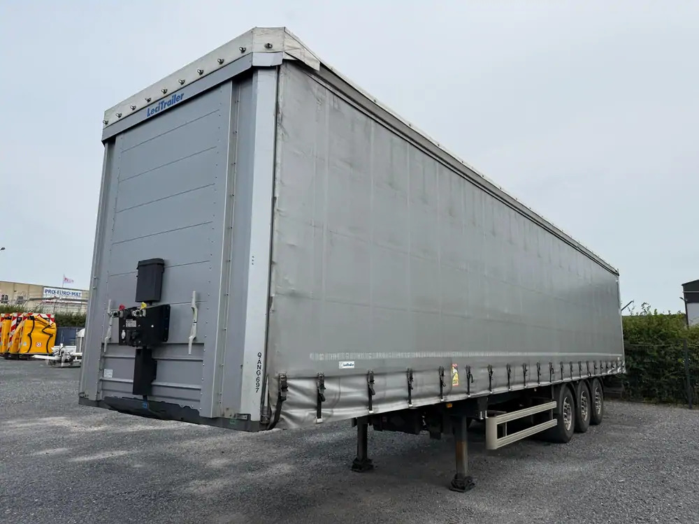 LeciTrailer Tautliner 3E20 Tautliner 3E20*1er essieu relevable*essieux SAF - Semi-remorque rideaux coulissants: photos 1 LeciTrailer Tautliner 3E20 Tautliner 3E20*1er essieu relevable*essieux SAF - Semi-remorque rideaux coulissants: photos 1