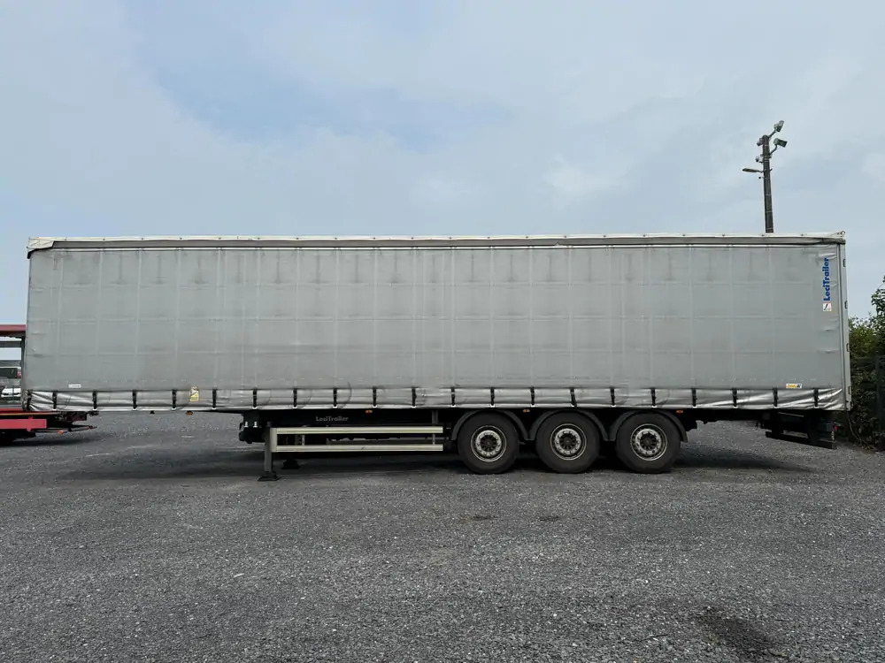 LeciTrailer Tautliner 3E20 Tautliner 3E20*1er essieu relevable*essieux SAF - Semi-remorque rideaux coulissants: photos 5 LeciTrailer Tautliner 3E20 Tautliner 3E20*1er essieu relevable*essieux SAF - Semi-remorque rideaux coulissants: photos 5