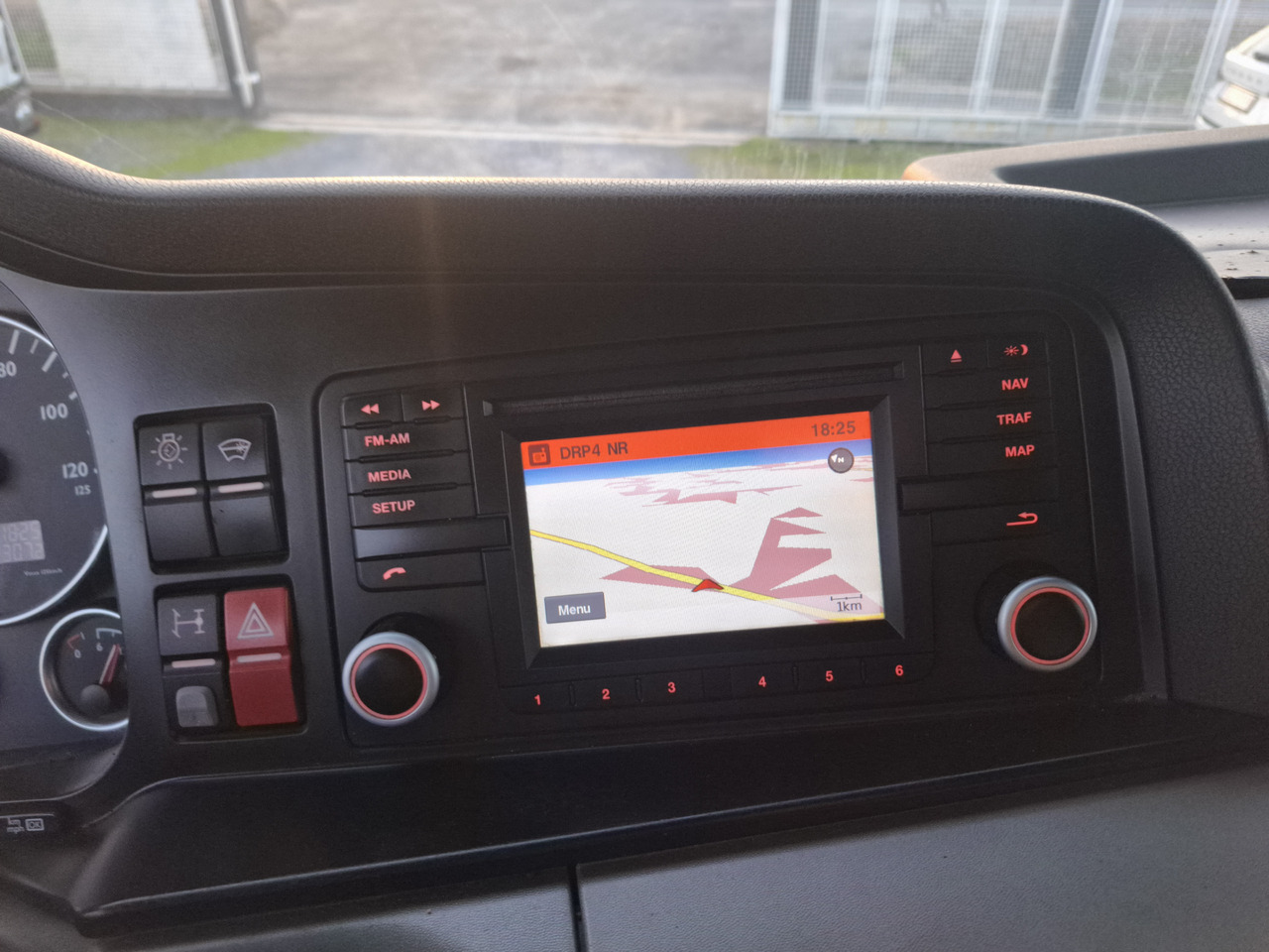 Camion à rideaux coulissants MAN TGX 26.440 E6 + SCHMITZ: photos 15