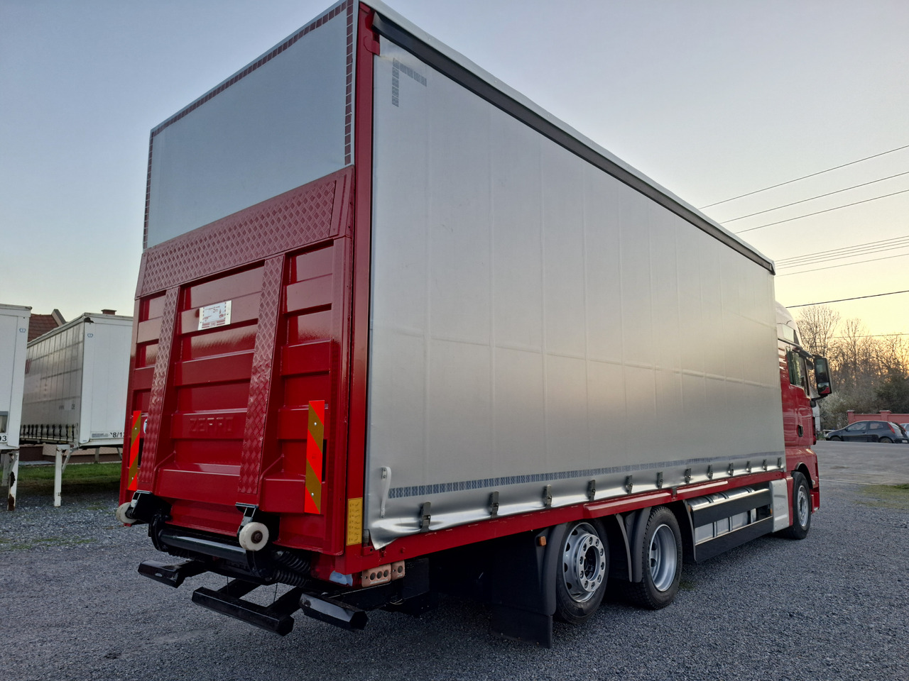 Camion à rideaux coulissants MAN TGX 26.440 E6 + SCHMITZ: photos 39