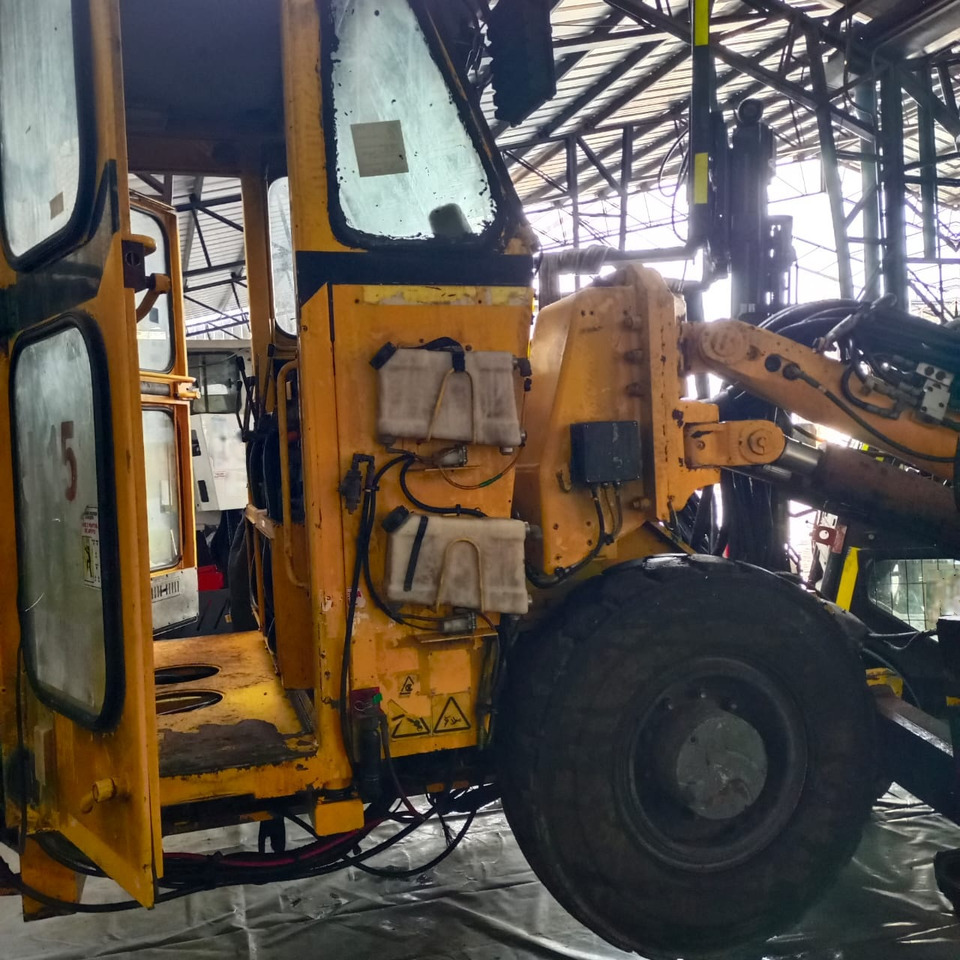 Machine d'exploitation minière EPIROC BOOMER 282S: photos 8 Machine d'exploitation minière EPIROC BOOMER 282S: photos 8