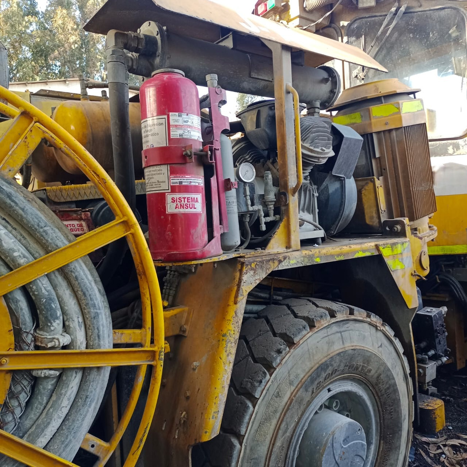 Machine d'exploitation minière EPIROC BOOMER 282S: photos 18 Machine d'exploitation minière EPIROC BOOMER 282S: photos 18