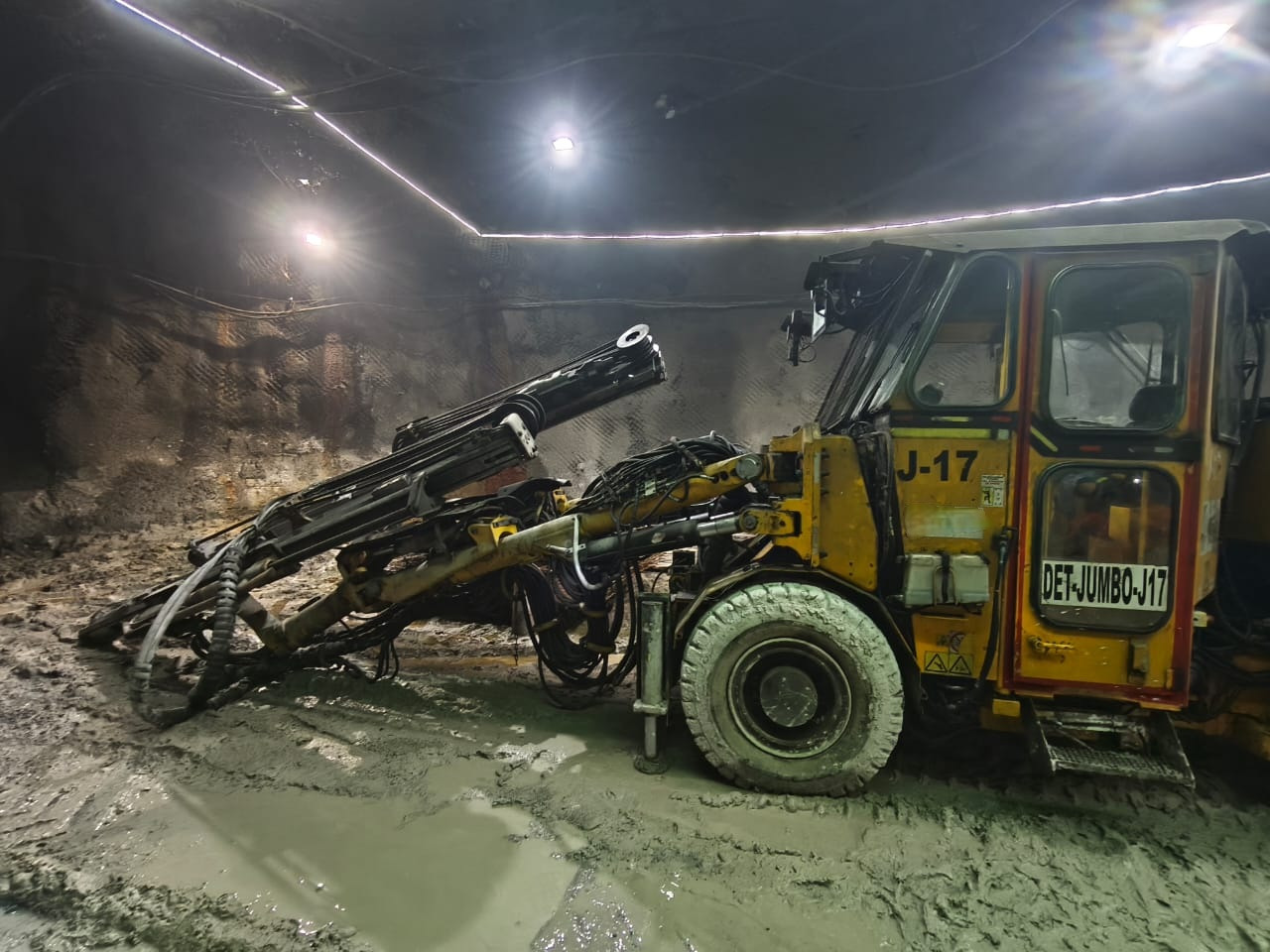 Machine d'exploitation minière EPIROC BOOMER 282S: photos 27 Machine d'exploitation minière EPIROC BOOMER 282S: photos 27