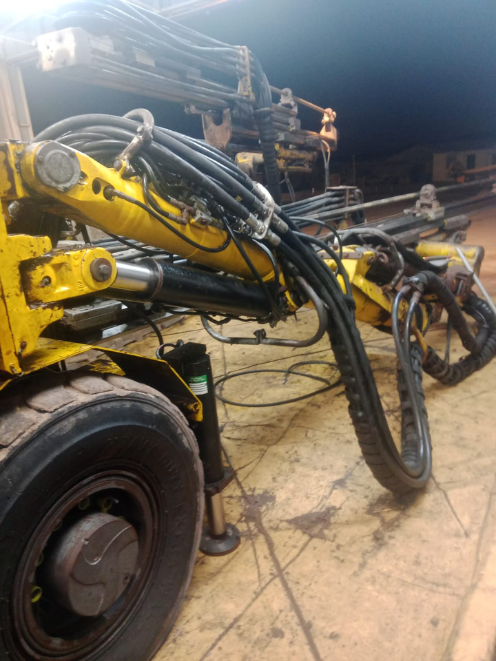 Machine d'exploitation minière EPIROC BOOMER 282S: photos 21 Machine d'exploitation minière EPIROC BOOMER 282S: photos 21