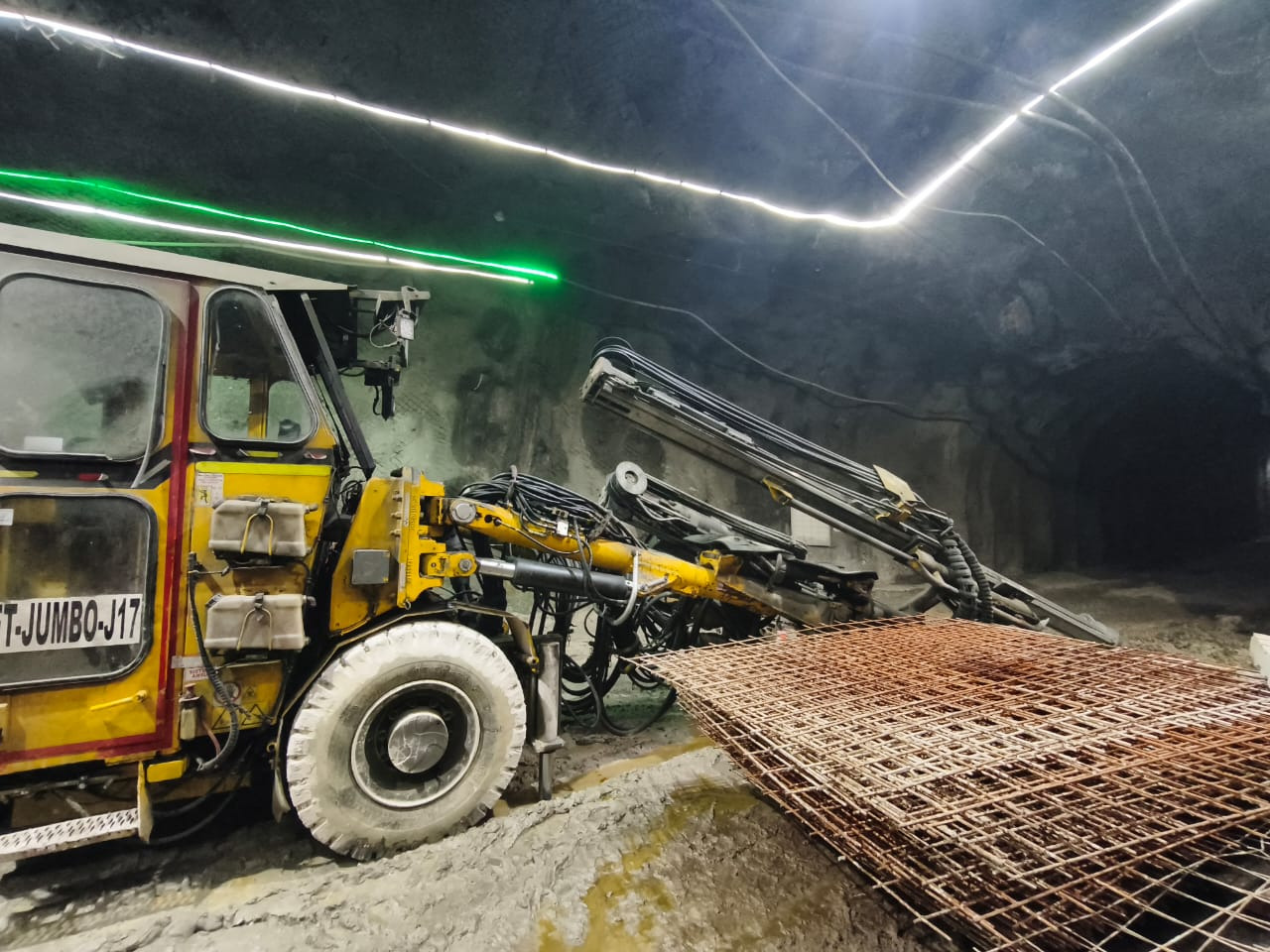 Machine d'exploitation minière EPIROC BOOMER 282S: photos 29 Machine d'exploitation minière EPIROC BOOMER 282S: photos 29