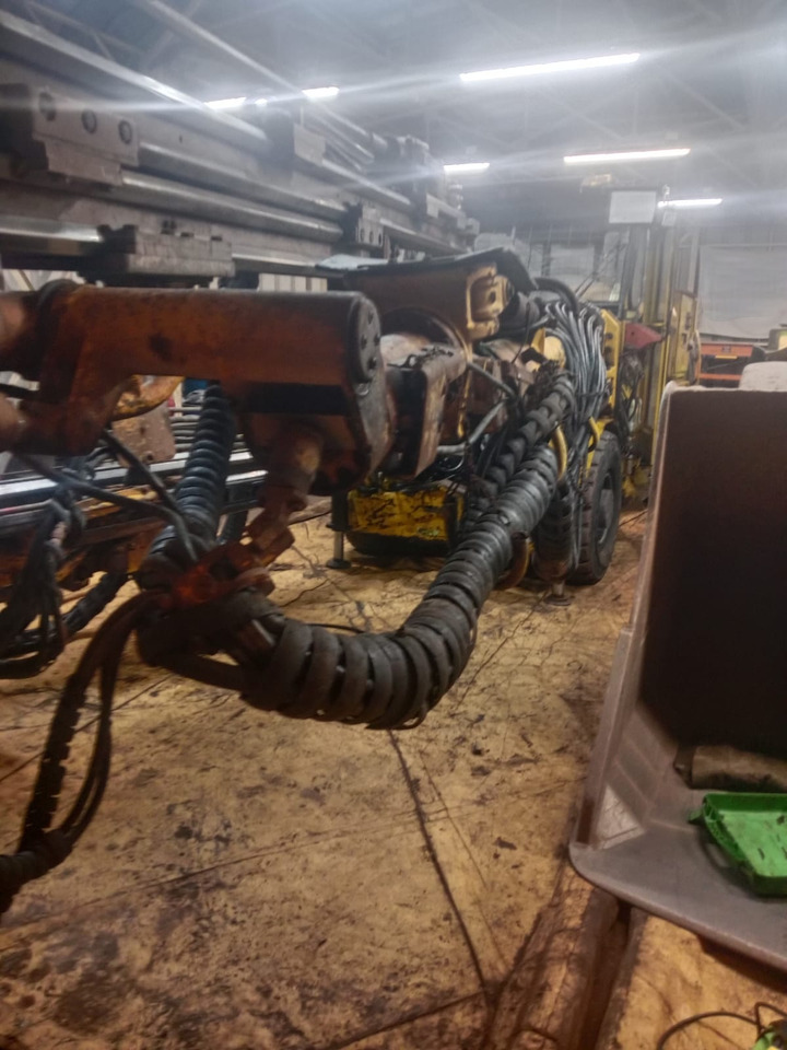 Machine d'exploitation minière EPIROC BOOMER 282S: photos 25 Machine d'exploitation minière EPIROC BOOMER 282S: photos 25