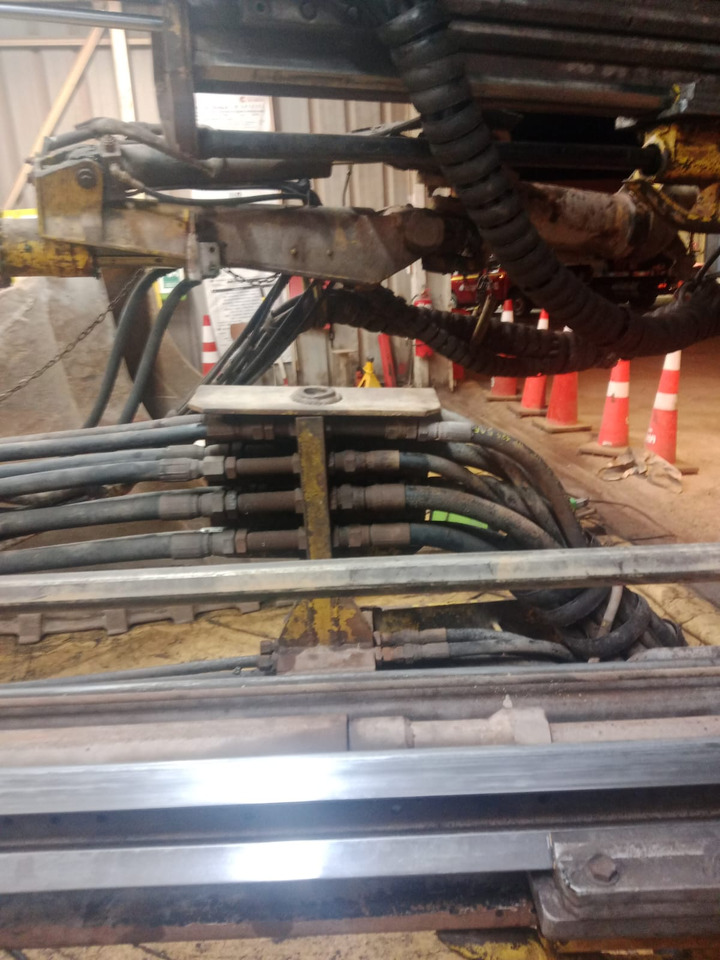 Machine d'exploitation minière EPIROC BOOMER 282S: photos 26 Machine d'exploitation minière EPIROC BOOMER 282S: photos 26