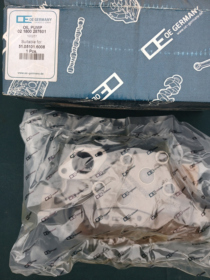 OE Germany Oilpump for MAN 0218002876008 - Pompe à huile: photos 1 OE Germany Oilpump for MAN 0218002876008 - Pompe à huile: photos 1