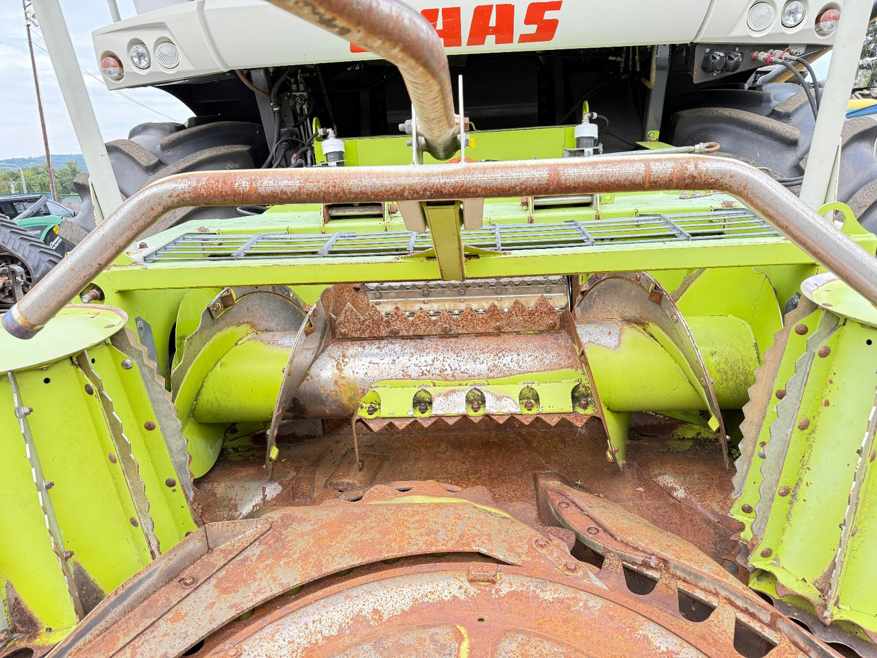 CLAAS RU 450 XTRA - 2010 ROK - PRZYSTAWKA DO KUKURYDZY - Cueilleur de maïs: photos 4 CLAAS RU 450 XTRA - 2010 ROK - PRZYSTAWKA DO KUKURYDZY - Cueilleur de maïs: photos 4