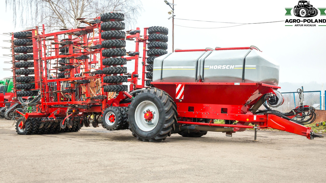 HORSCH 8 SW - 2014 ROK - 1194 H / 3928 HA - NAWOŻENIE - MiniDrill - Combiné de semis: photos 2 HORSCH 8 SW - 2014 ROK - 1194 H / 3928 HA - NAWOŻENIE - MiniDrill - Combiné de semis: photos 2