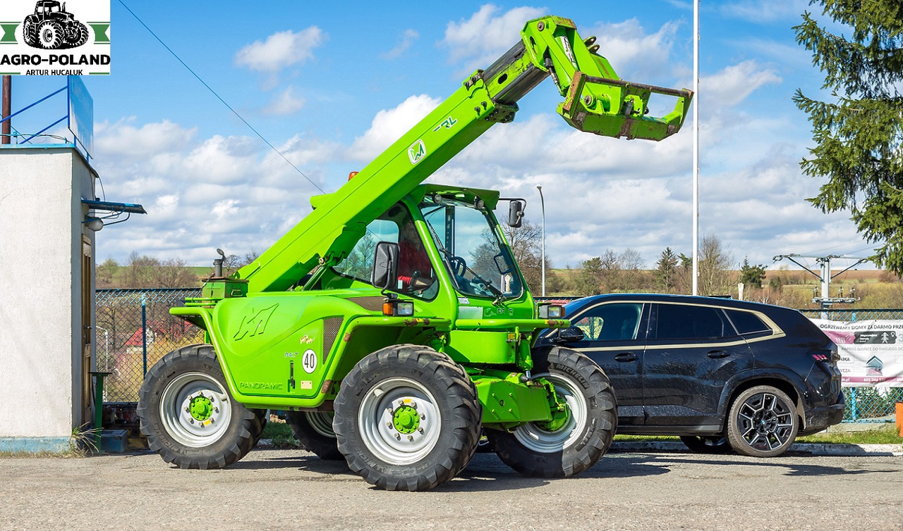 MERLO P 41.7 FARMER - 2010 ROK - WAGA - ŁYŻKA 2.5 M3- WIDŁY + UKŁAD PNEUMATYCZNY - Chariot télescopique: photos 4 MERLO P 41.7 FARMER - 2010 ROK - WAGA - ŁYŻKA 2.5 M3- WIDŁY + UKŁAD PNEUMATYCZNY - Chariot télescopique: photos 4