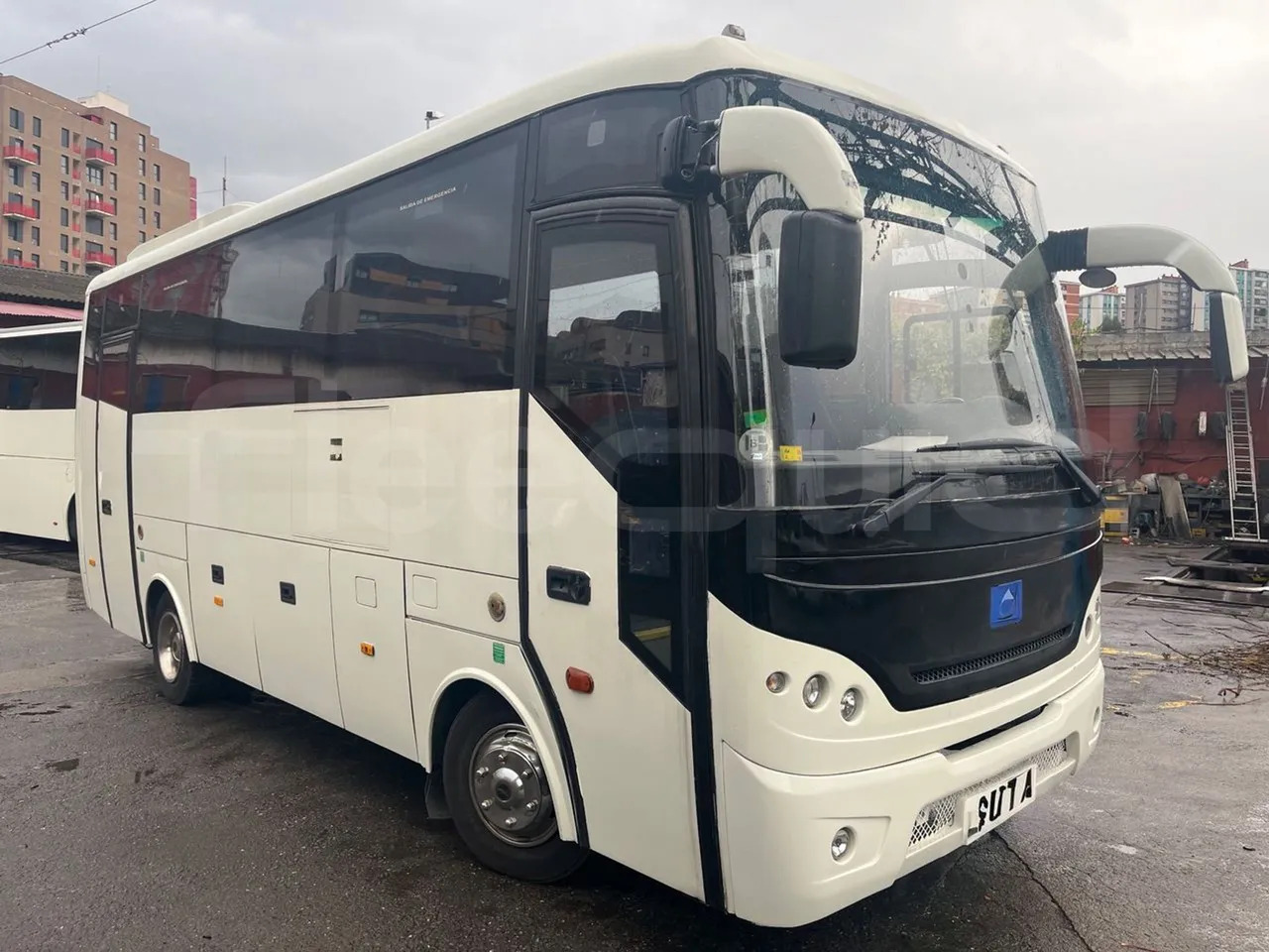 Bmc Midilux L - Autocar: photos 1 Bmc Midilux L - Autocar: photos 1