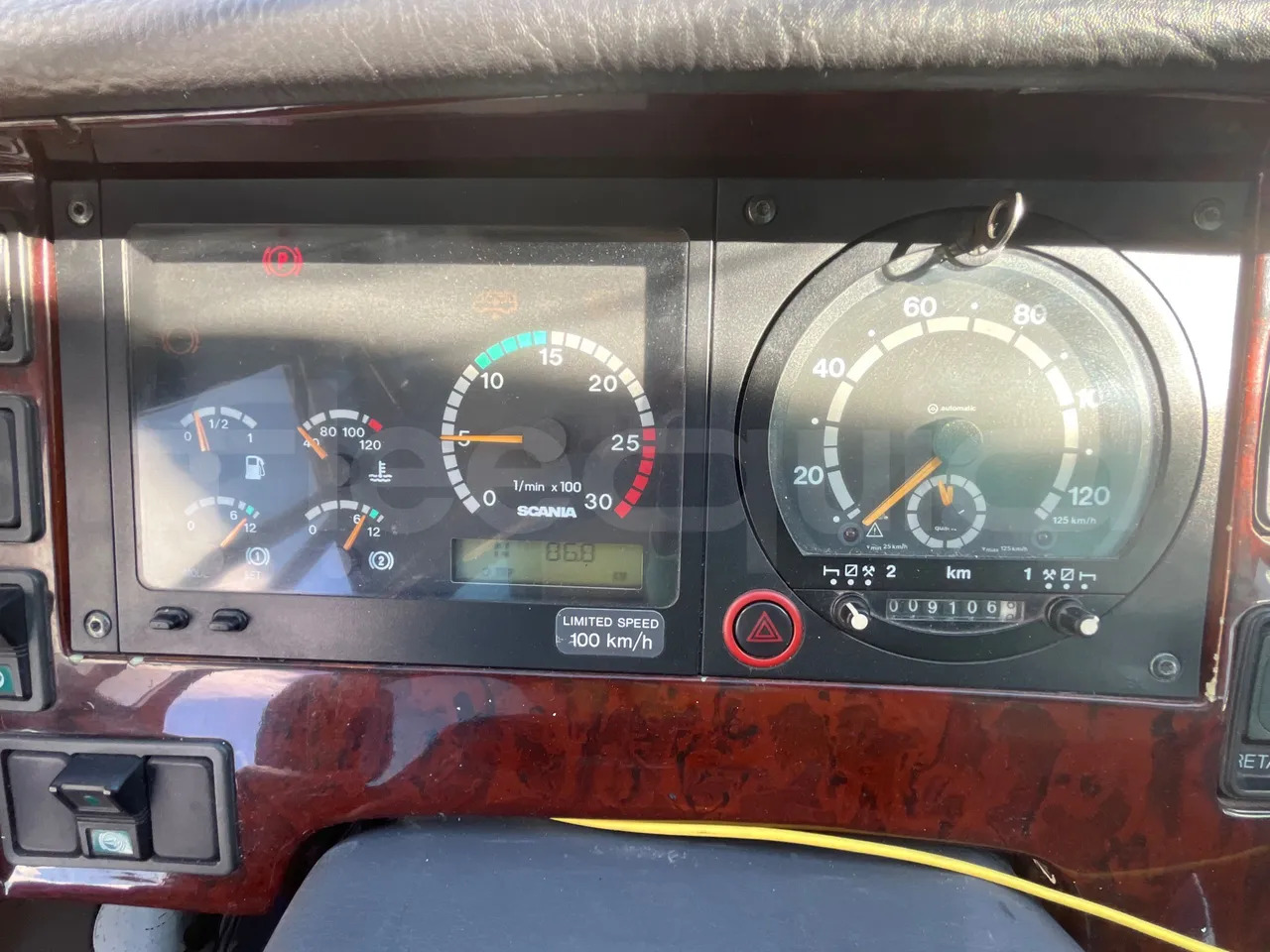 Irizar Scania Century - Autocar: photos 3 Irizar Scania Century - Autocar: photos 3