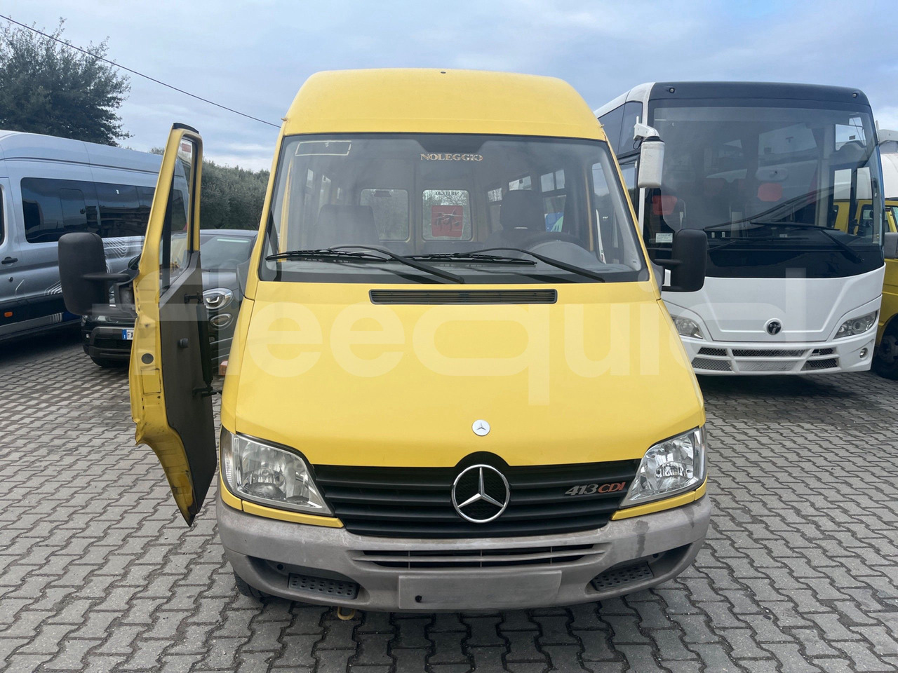 Mercedes-Benz Sprinter - Bus scolaire: photos 2 Mercedes-Benz Sprinter - Bus scolaire: photos 2