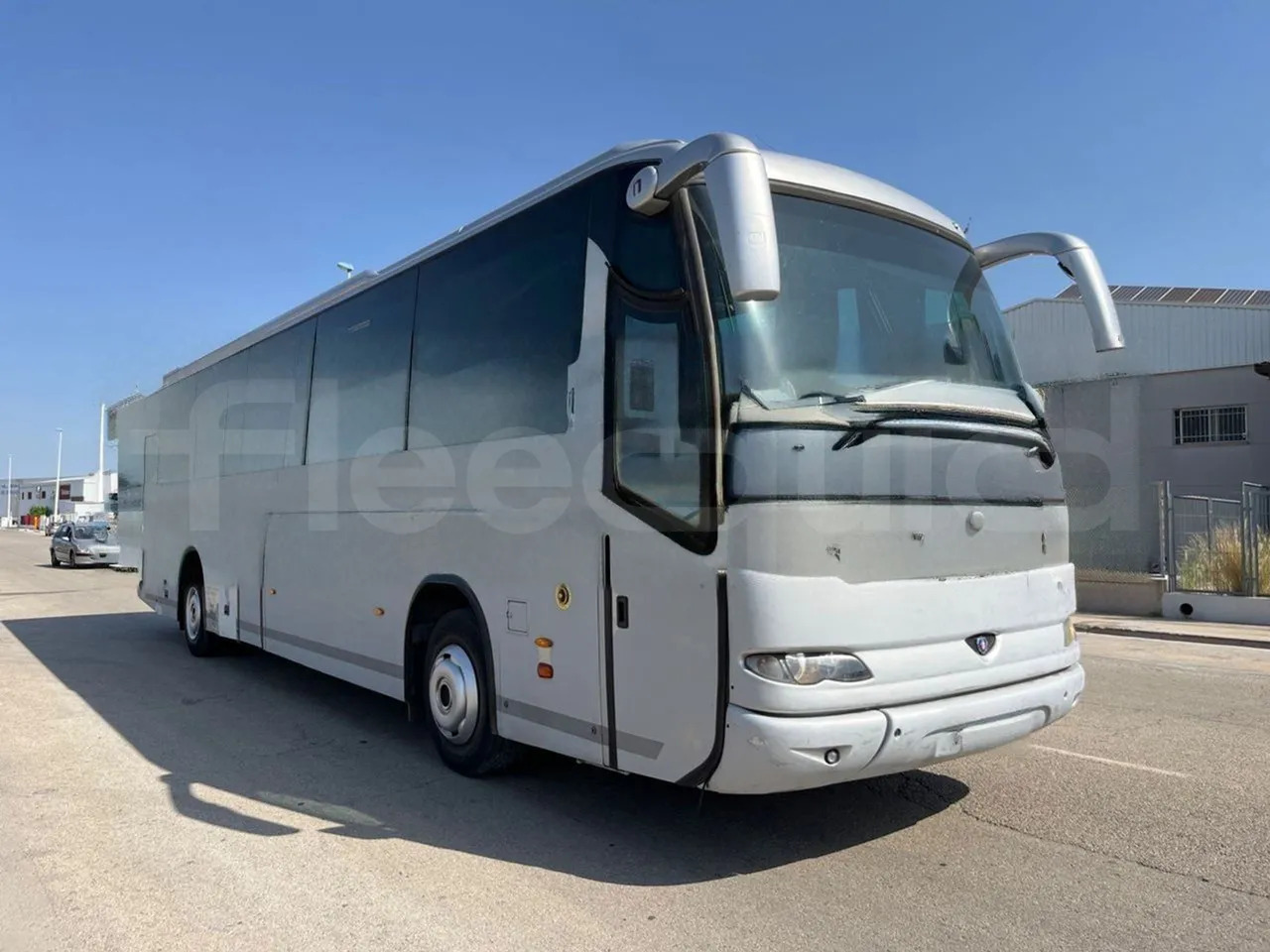 Scania Touring HD - Autocar: photos 1 Scania Touring HD - Autocar: photos 1