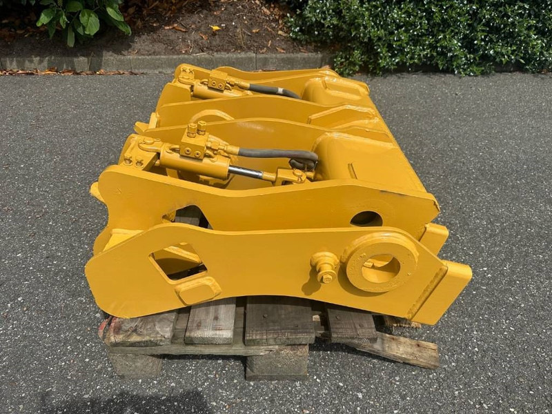 Attache rapide pour Engins de chantier Cat 938M Fusion coupler, Bucket, Forks: photos 7 Attache rapide pour Engins de chantier Cat 938M Fusion coupler, Bucket, Forks: photos 7