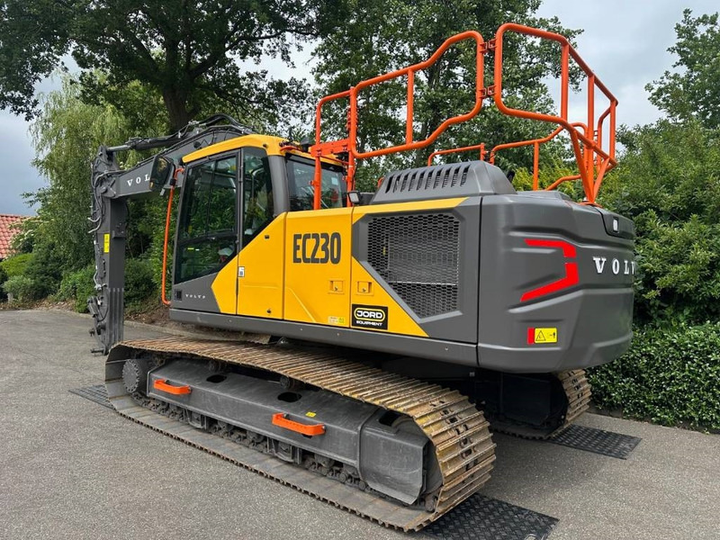 Volvo EC 220 EL - Pelle sur chenille: photos 2 Volvo EC 220 EL - Pelle sur chenille: photos 2