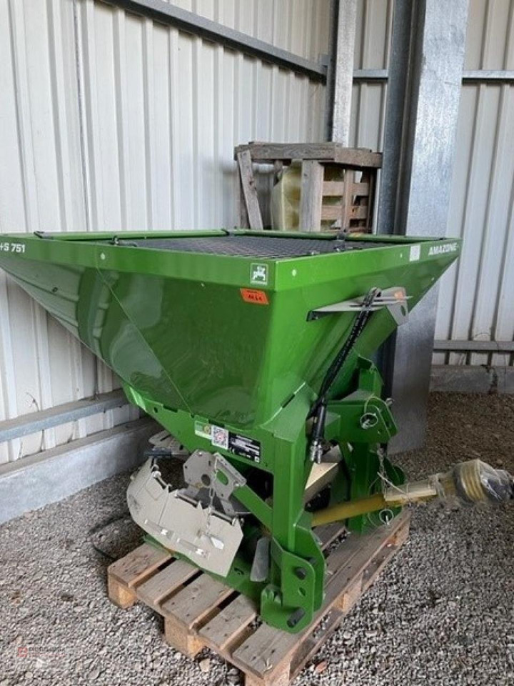 Amazone E+S 751 - GRÜN- WINTERDIENST - Epandeur de sable: photos 1 Amazone E+S 751 - GRÜN- WINTERDIENST - Epandeur de sable: photos 1