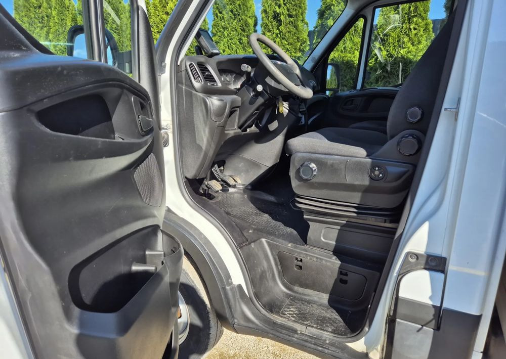 Utilitaire plateau Iveco Iveco 35c14 2.3 140KM Plandeka: photos 6 Utilitaire plateau Iveco Iveco 35c14 2.3 140KM Plandeka: photos 6