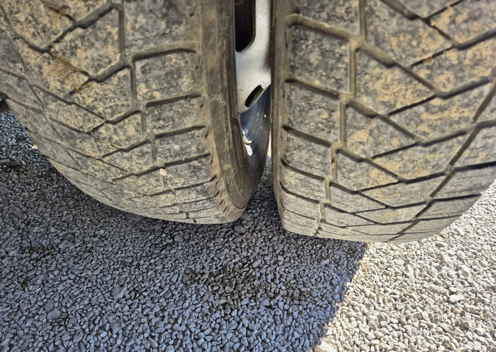 Utilitaire plateau Iveco Iveco 35c14 2.3 140KM Plandeka: photos 15 Utilitaire plateau Iveco Iveco 35c14 2.3 140KM Plandeka: photos 15