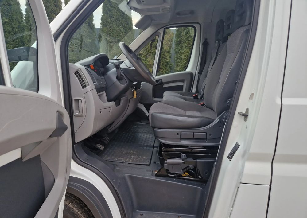 Peugeot Boxer 3.0 160KM Brygadówka - Utilitaire double cabine: photos 5 Peugeot Boxer 3.0 160KM Brygadówka - Utilitaire double cabine: photos 5