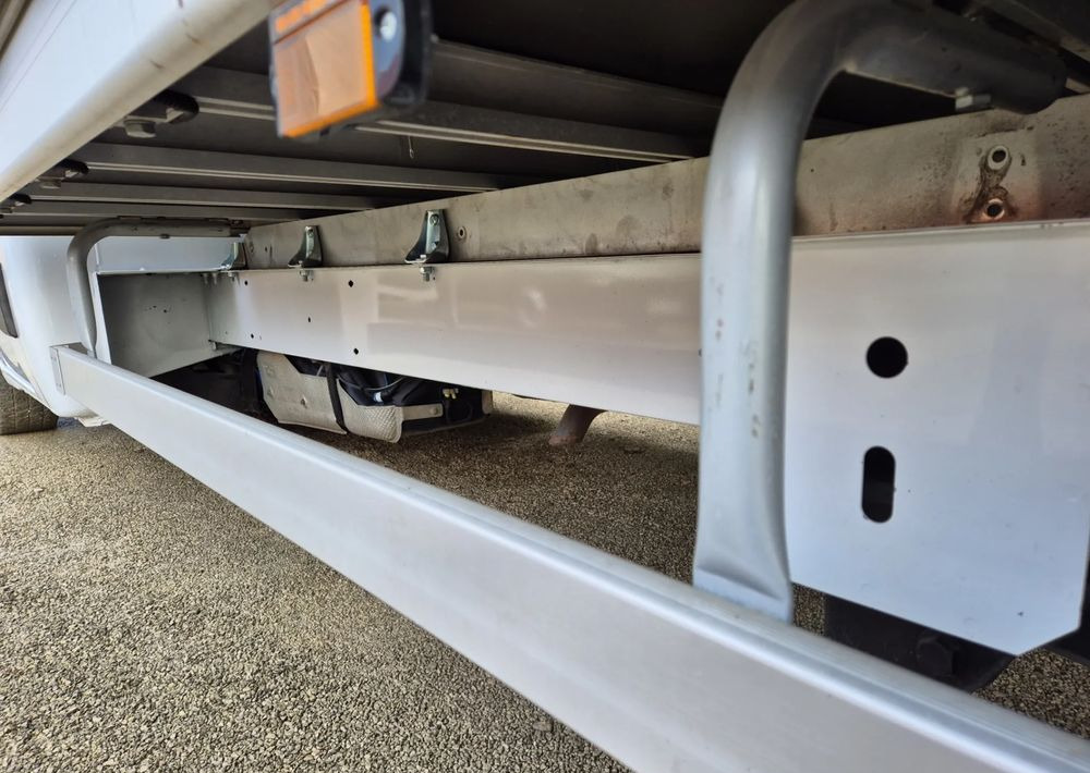 Renault Master 2.3 150KM/ Nowa Skrzynia 4.5m/ - Utilitaire plateau: photos 4 Renault Master 2.3 150KM/ Nowa Skrzynia 4.5m/ - Utilitaire plateau: photos 4