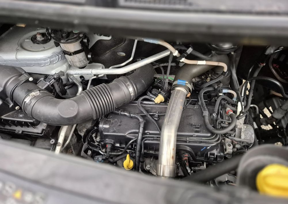 Utilitaire rideaux coulissants (PLSC) Renault Master 2.3 150KM: photos 16 Utilitaire rideaux coulissants (PLSC) Renault Master 2.3 150KM: photos 16