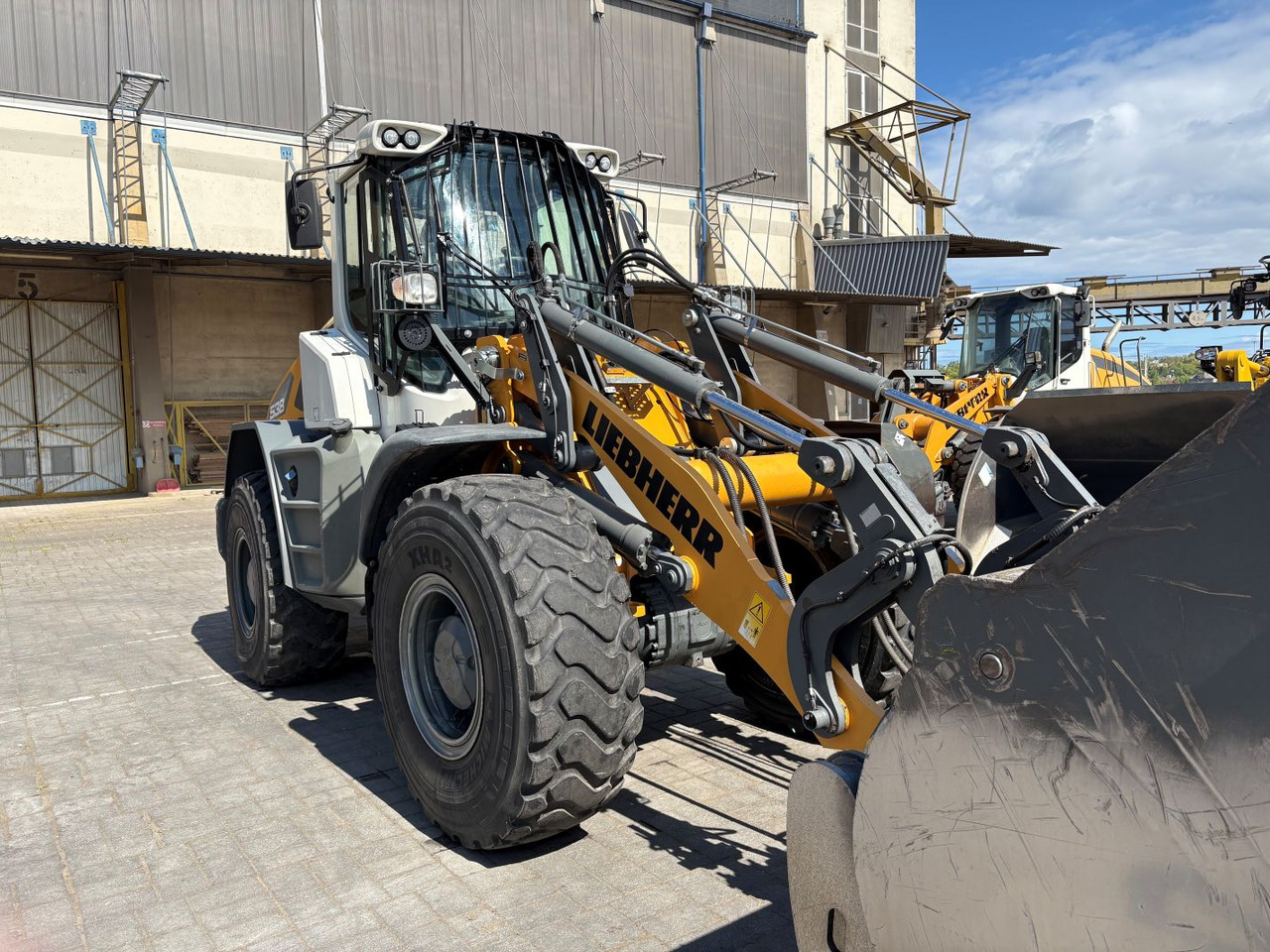 LIEBHERR L538 - Chargeuse sur pneus: photos 4 LIEBHERR L538 - Chargeuse sur pneus: photos 4