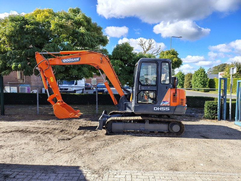 Doosan DV 55 - Mini pelle: photos 2 Doosan DV 55 - Mini pelle: photos 2