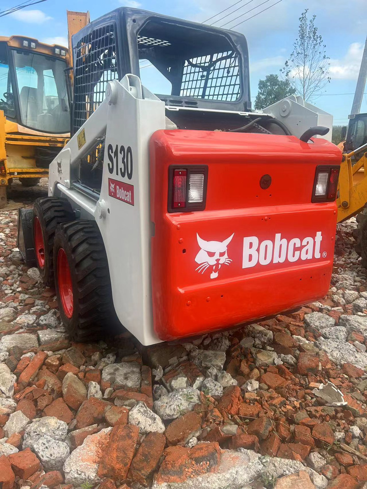 BOBCAT S130 skid steer loader Mining/Agriculture/Urban Construction - Mini chargeuse: photos 5 BOBCAT S130 skid steer loader Mining/Agriculture/Urban Construction - Mini chargeuse: photos 5
