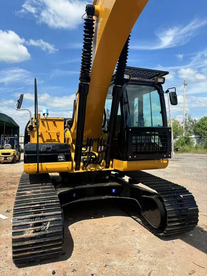 CATERPILLAR 320D2 low hour good condition excavator promotion - Pelle sur chenille: photos 3 CATERPILLAR 320D2 low hour good condition excavator promotion - Pelle sur chenille: photos 3