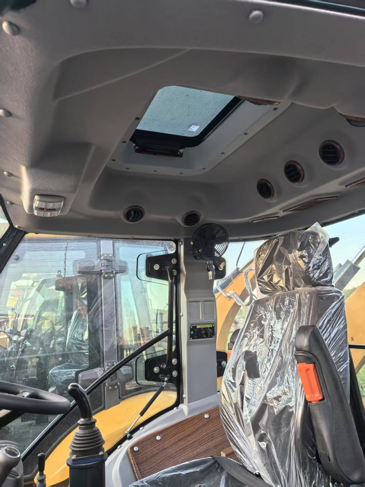 CATERPILLAR 426F new backhoe loader 2025 hot sale jcb - Tractopelle: photos 5 CATERPILLAR 426F new backhoe loader 2025 hot sale jcb - Tractopelle: photos 5
