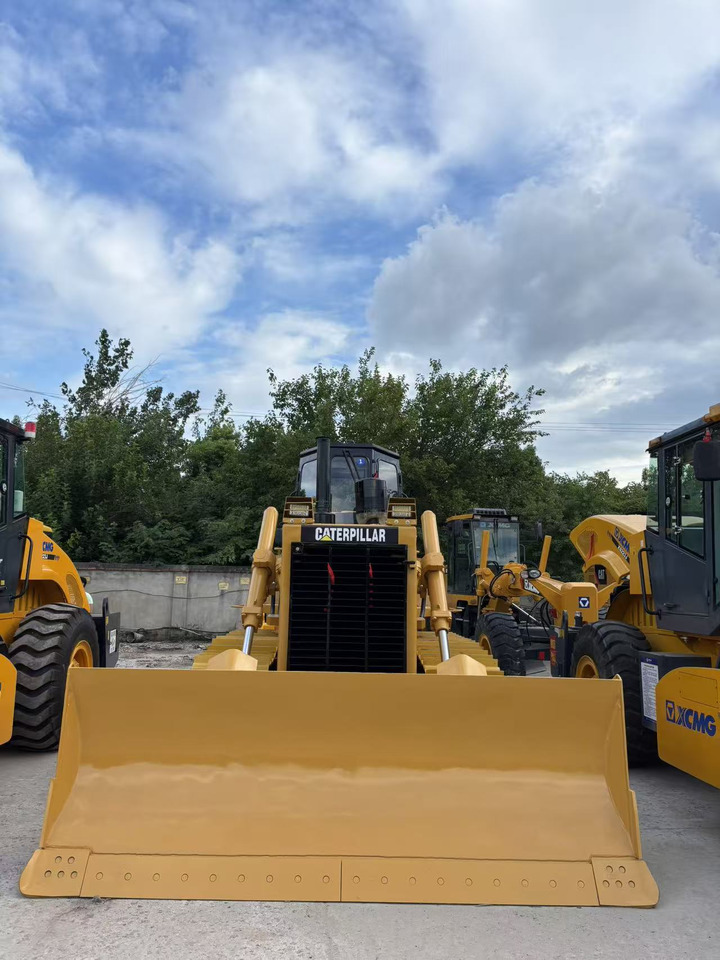 CATERPILLAR D6G bulldozer construction machine - Bulldozer: photos 2 CATERPILLAR D6G bulldozer construction machine - Bulldozer: photos 2