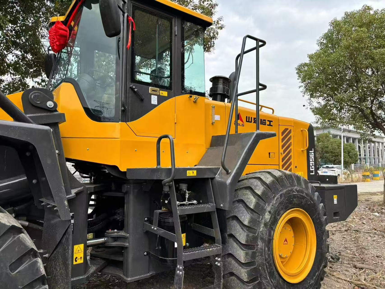 SDLG LG956L front loader 5 ton class china brand - Chargeuse sur pneus: photos 5 SDLG LG956L front loader 5 ton class china brand - Chargeuse sur pneus: photos 5