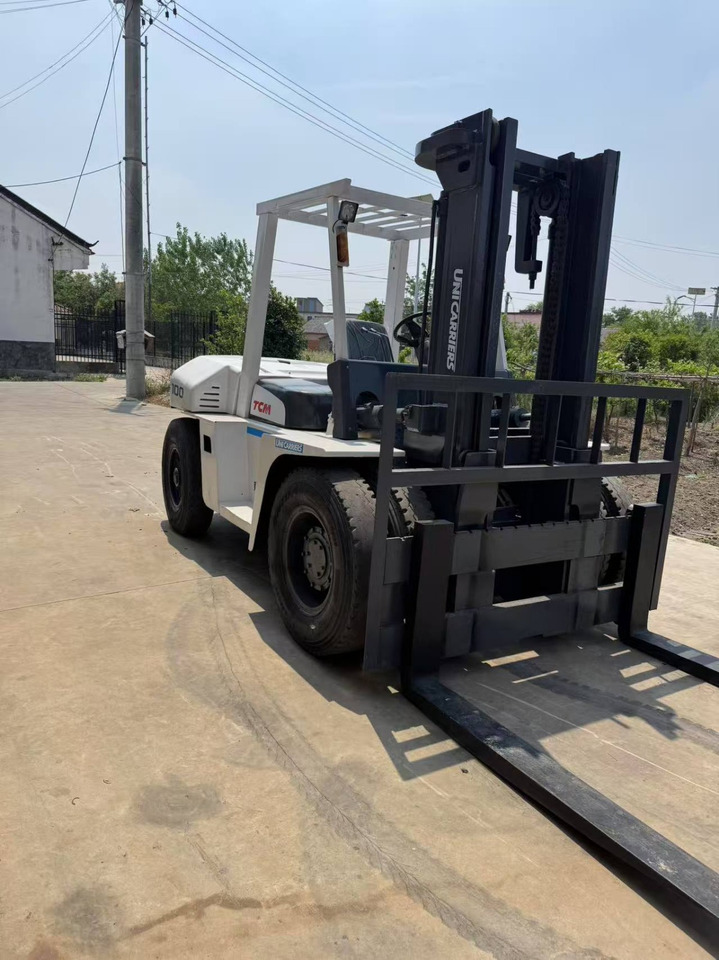 TCM fd100 used 2024 japan brand diesel forklift - Chariot élévateur diesel: photos 2 TCM fd100 used 2024 japan brand diesel forklift - Chariot élévateur diesel: photos 2