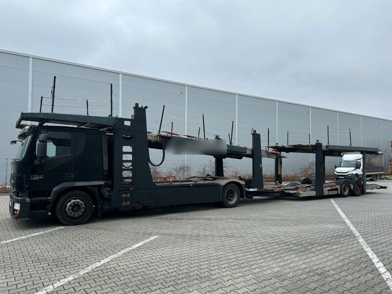 IVECO Stralis 460 (1A3C - ROLFO TV) - Camion porte-voitures: photos 3 IVECO Stralis 460 (1A3C - ROLFO TV) - Camion porte-voitures: photos 3