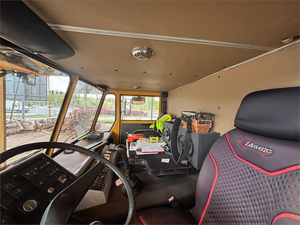 Spierings SK-365 AT-3 (400V + diesel) - Grue à montage rapide: photos 4 Spierings SK-365 AT-3 (400V + diesel) - Grue à montage rapide: photos 4