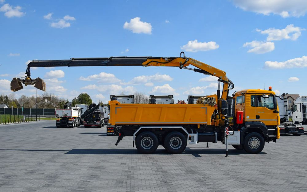 MAN TGS 26.400 / 6x4 / EURO 6 / UDT / HDS FASSI 165 / WYSUW x3 / ROTATOR / CHWYTAK / STEROWANIE RADIOWE / WZMOCNIONA RAMA / WYWROTKA / HYDROBURTA / AUTOMAT / 2017 / NOWE OPONY - 100% / NISKI PRZEBIEG - Camion benne, Camion grue: photos 4 MAN TGS 26.400 / 6x4 / EURO 6 / UDT / HDS FASSI 165 / WYSUW x3 / ROTATOR / CHWYTAK / STEROWANIE RADIOWE / WZMOCNIONA RAMA / WYWROTKA / HYDROBURTA / AUTOMAT / 2017 / NOWE OPONY - 100% / NISKI PRZEBIEG - Camion benne, Camion grue: photos 4