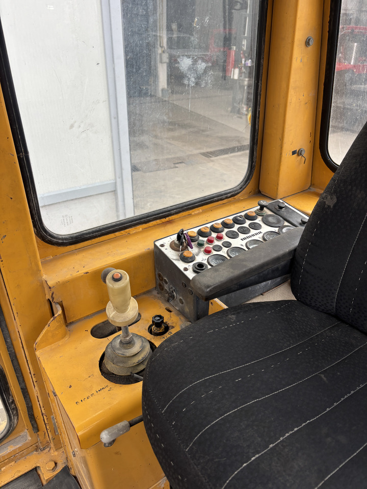 LIEBHERR PR 711 - Bulldozer: photos 2 LIEBHERR PR 711 - Bulldozer: photos 2