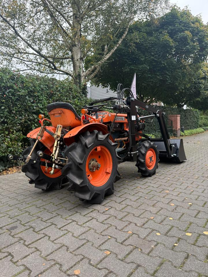 Angebot Kleintraktor Kubota B7001 mit Frontlader - Micro tracteur: photos 5 Angebot Kleintraktor Kubota B7001 mit Frontlader - Micro tracteur: photos 5