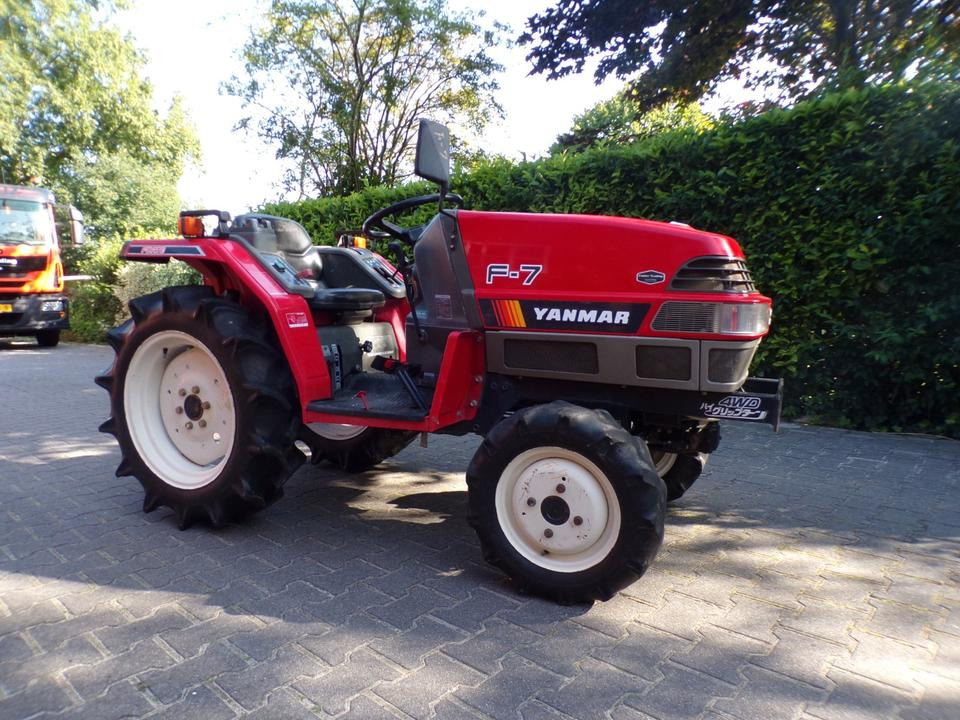 Kleintraktor Yanmar F-7 - Micro tracteur: photos 1 Kleintraktor Yanmar F-7 - Micro tracteur: photos 1