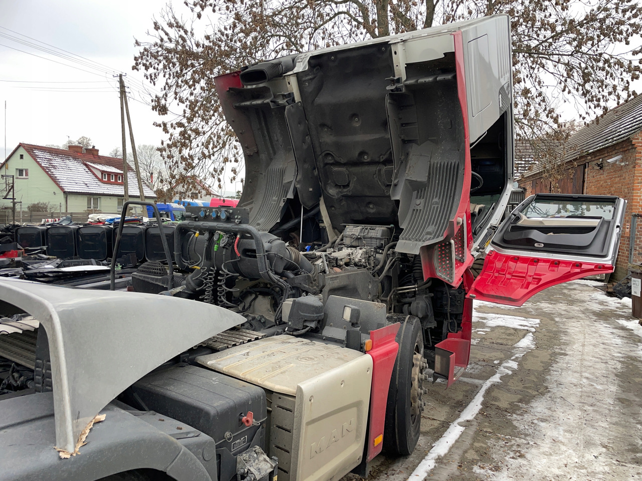 GOŁA KABINA MAN TGX XLX 2019 ROK LIFT ŚRODEK BEŻOWY EURO 6 - Cabine pour Camion: photos 5 GOŁA KABINA MAN TGX XLX 2019 ROK LIFT ŚRODEK BEŻOWY EURO 6 - Cabine pour Camion: photos 5