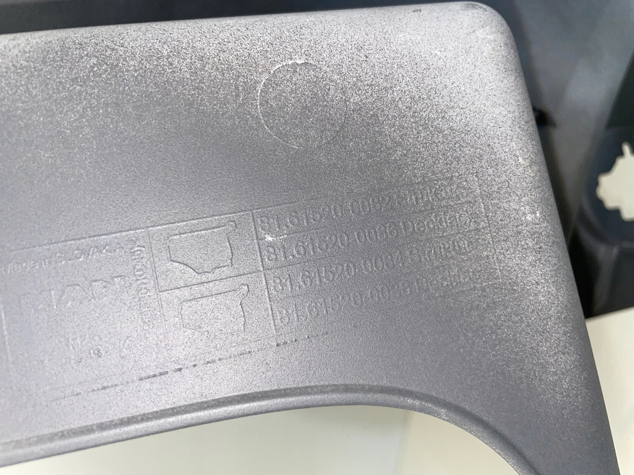 GÓRNA STOPNICA STOPIEŃ MAN TGX TGX3 TG3 81615200082 - Marchepied pour Camion: photos 5 GÓRNA STOPNICA STOPIEŃ MAN TGX TGX3 TG3 81615200082 - Marchepied pour Camion: photos 5