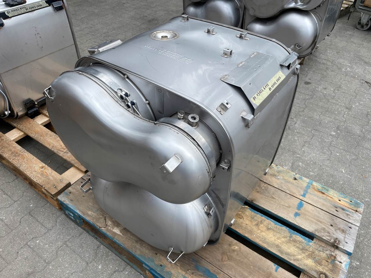 KATALIZATOR MAN TGX TGS EURO 6 DPF TŁUMIK WYDECH 81151036115 - Catalyseur pour Camion: photos 2 KATALIZATOR MAN TGX TGS EURO 6 DPF TŁUMIK WYDECH 81151036115 - Catalyseur pour Camion: photos 2