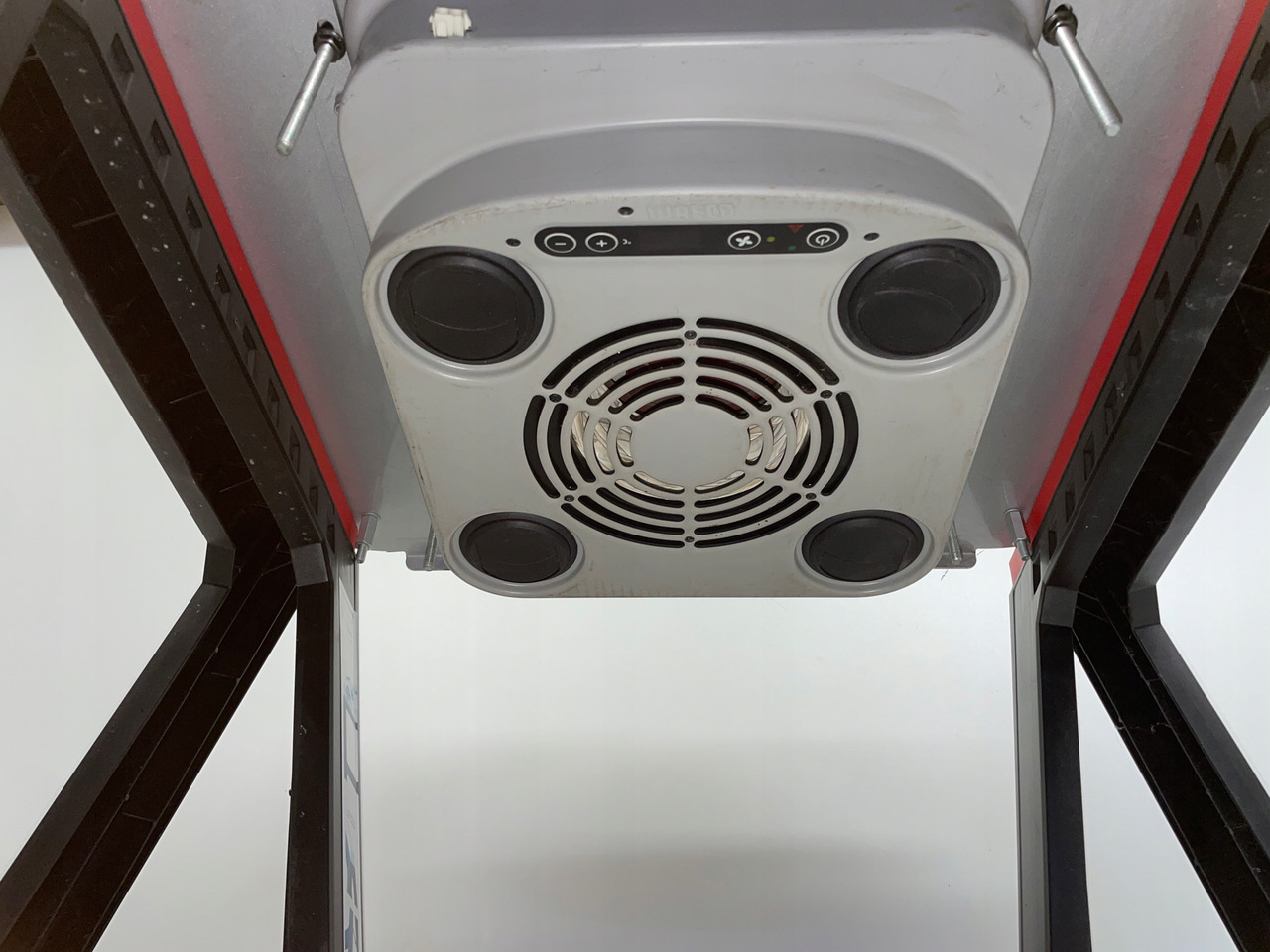 KLIMATYZACJA POSTOJOWA WAECO CA800 MAN SCANIA VOLVO DAF CA-0800-DC - Compresseur de climatisation pour Camion: photos 5 KLIMATYZACJA POSTOJOWA WAECO CA800 MAN SCANIA VOLVO DAF CA-0800-DC - Compresseur de climatisation pour Camion: photos 5